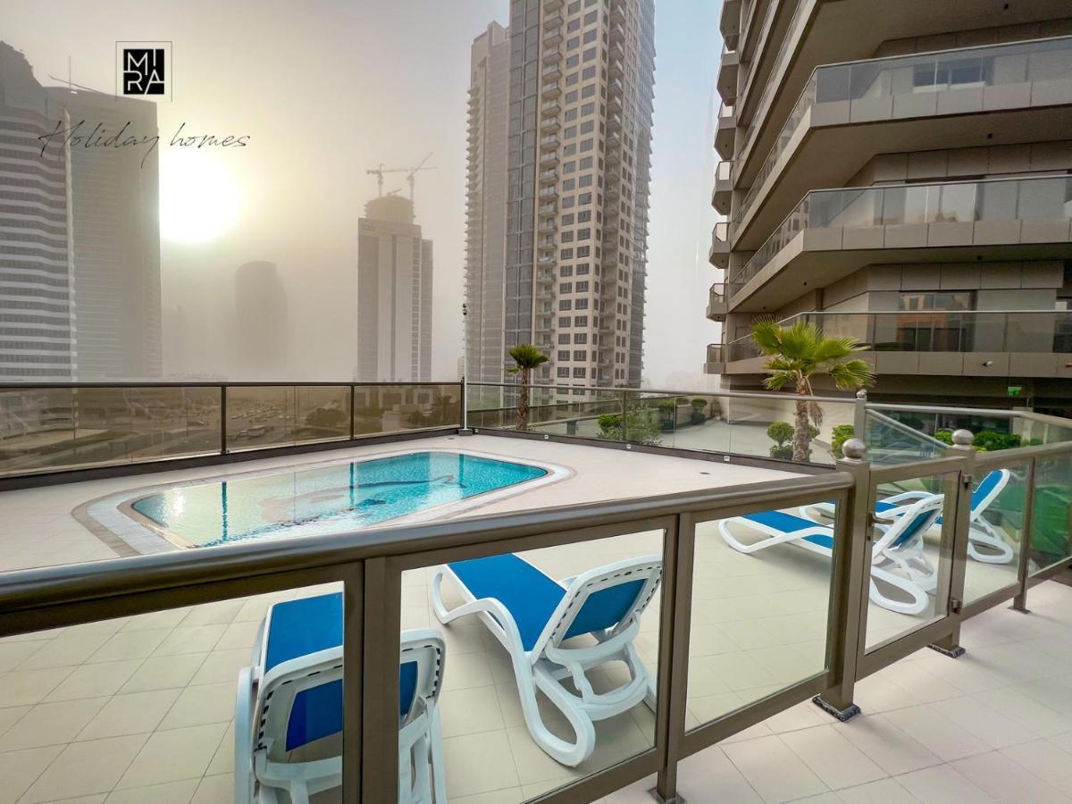 Mira Holiday Homes - Newly Furnished Studio In Downtown ドバイ エクステリア 写真